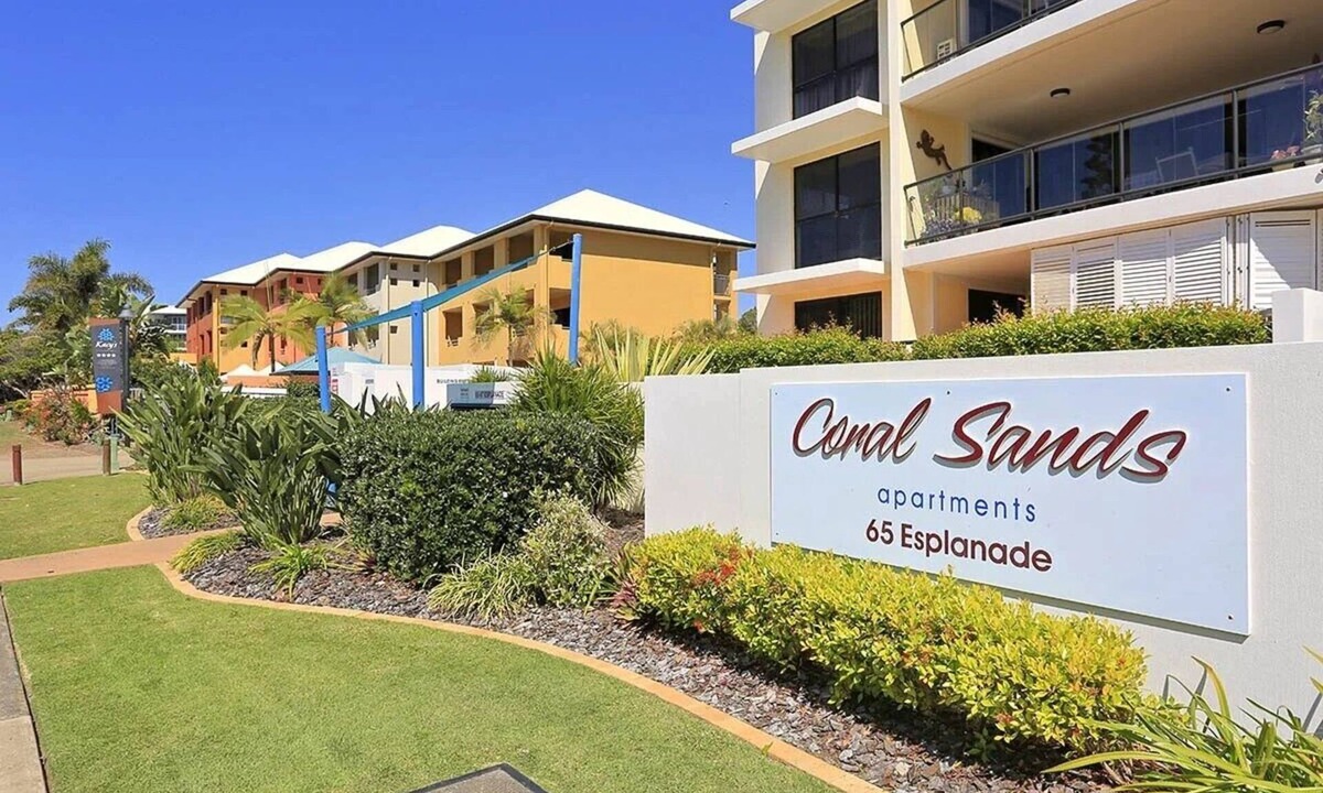Bargara Apartment | 1 Bedroom Studio Pool View Apartment