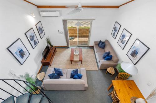 Cottesloe Apartment | 10 Cottesloe - steps from beach - sleeps 3-WIFI