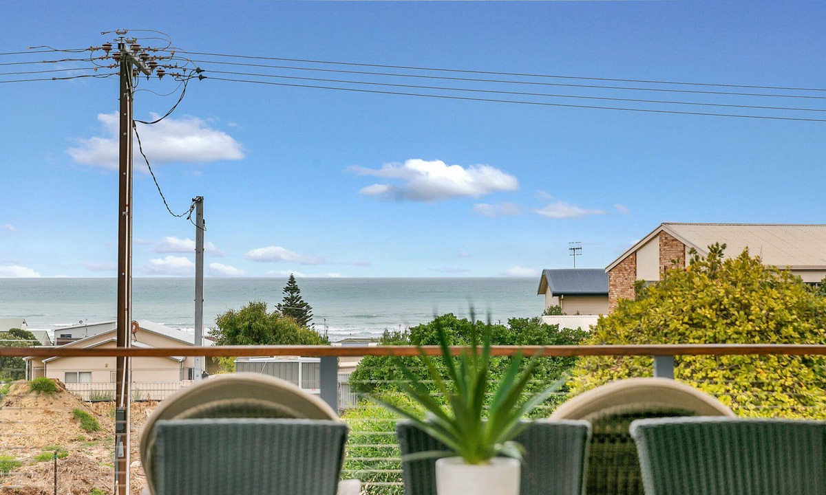 Middleton House | 108 Morrison – Luxury Beach House with Sea Views | Middleton Beach Holiday Rental