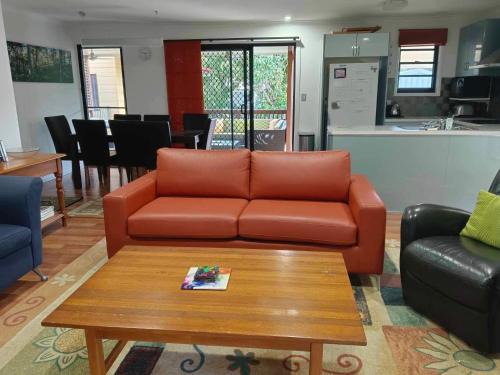 Rainbow Beach House | 11 Manooka Drive Rainbow Beach