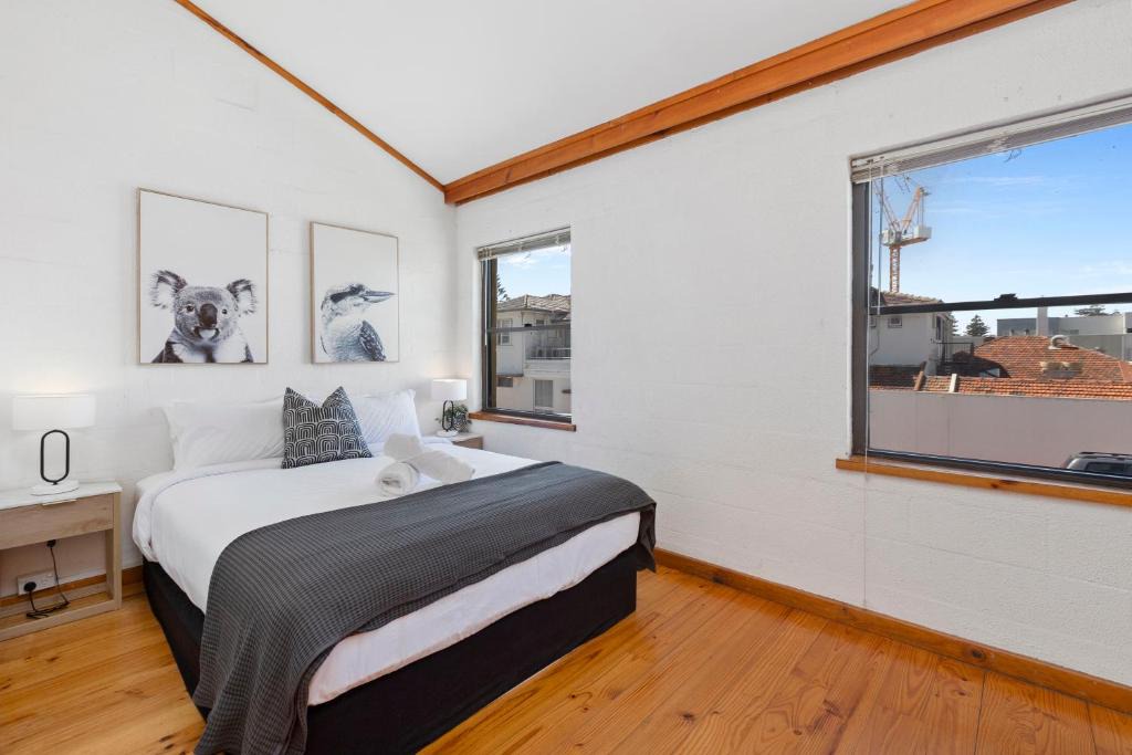 Cottesloe Apartment | 15 Cottesloe - steps from beach - sleeps 3