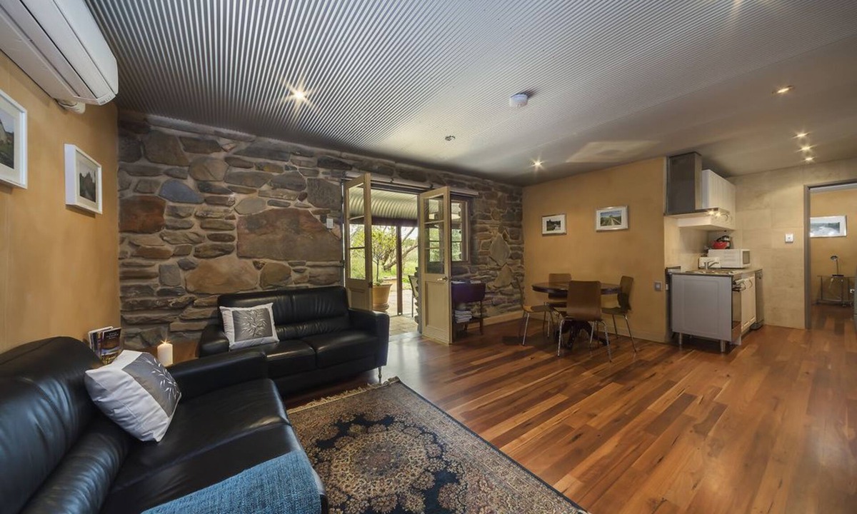 Jutland Cottage | 1860 Wine Country Cottages