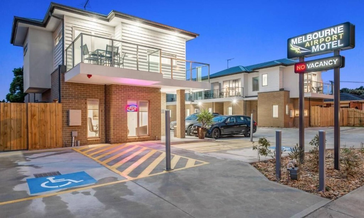 Tullamarine Apartment | 2 Bedroom Apartment Near Melbourne Airport