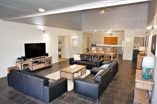 Exmouth House | 2 Trout Place