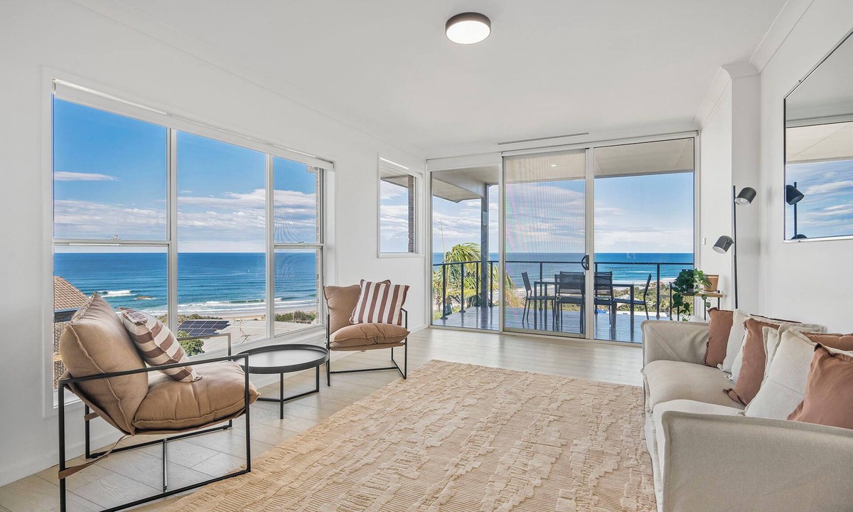 Port Macquarie House | 22 Dent Crescent - Spacious Coastal Retreat with Stunning Ocean Views