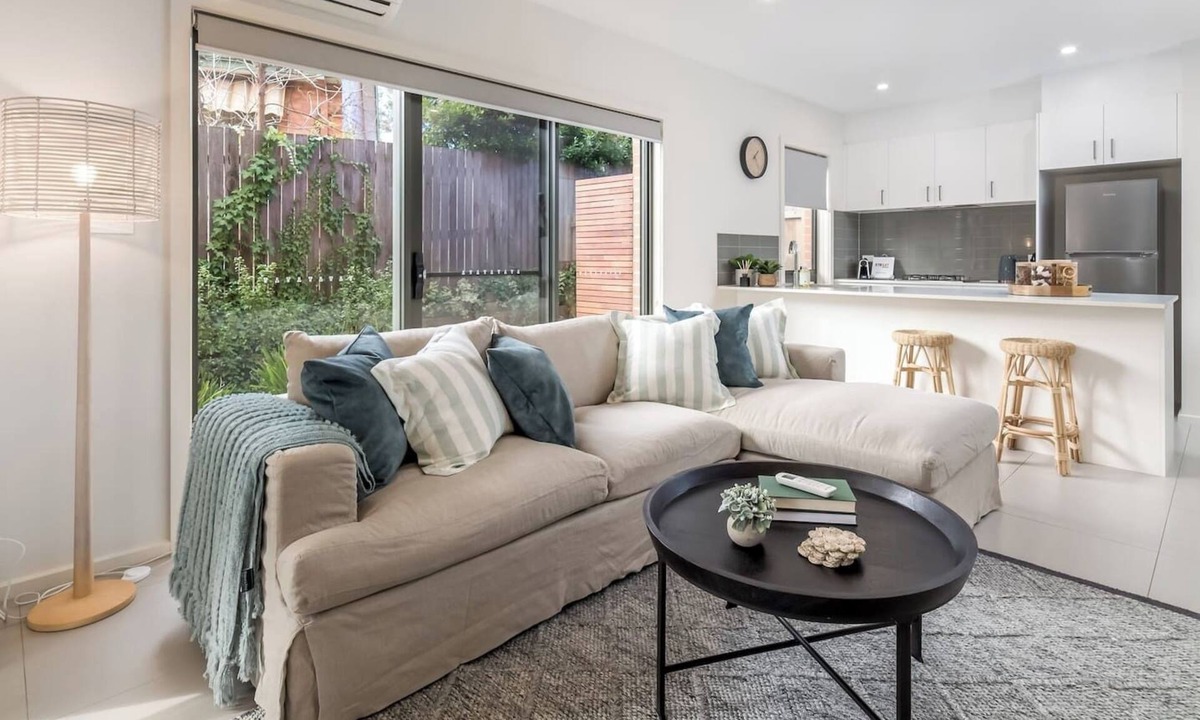 Garran House | 2BR 2bath townhouse in Garran