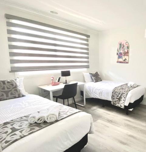 Brunswick East Apartment | 30 Percent OFF 204 Stylish Twin BR with Fast WiFi - Brusnwick East