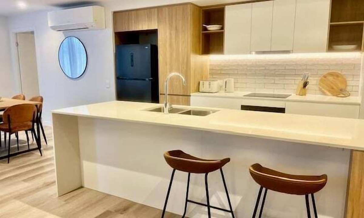 Maroochydore Resort | 301 Sakara Sophisticated Beach Side Living
