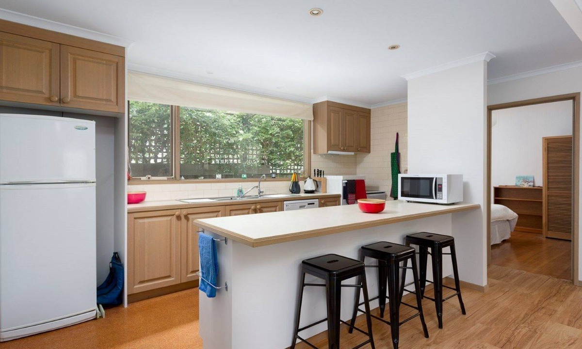 Silverleaves Apartment | 31 Bruce Road, Silverleaves - Next to the Beach