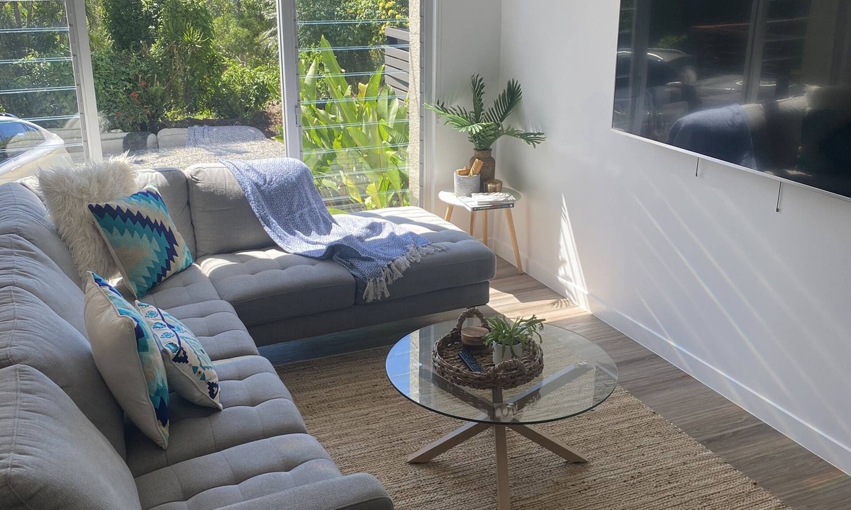 Macalister Range Apartment | 3Br Tropical Abode ! Free WIFI, walk to Palm Cove 🌴