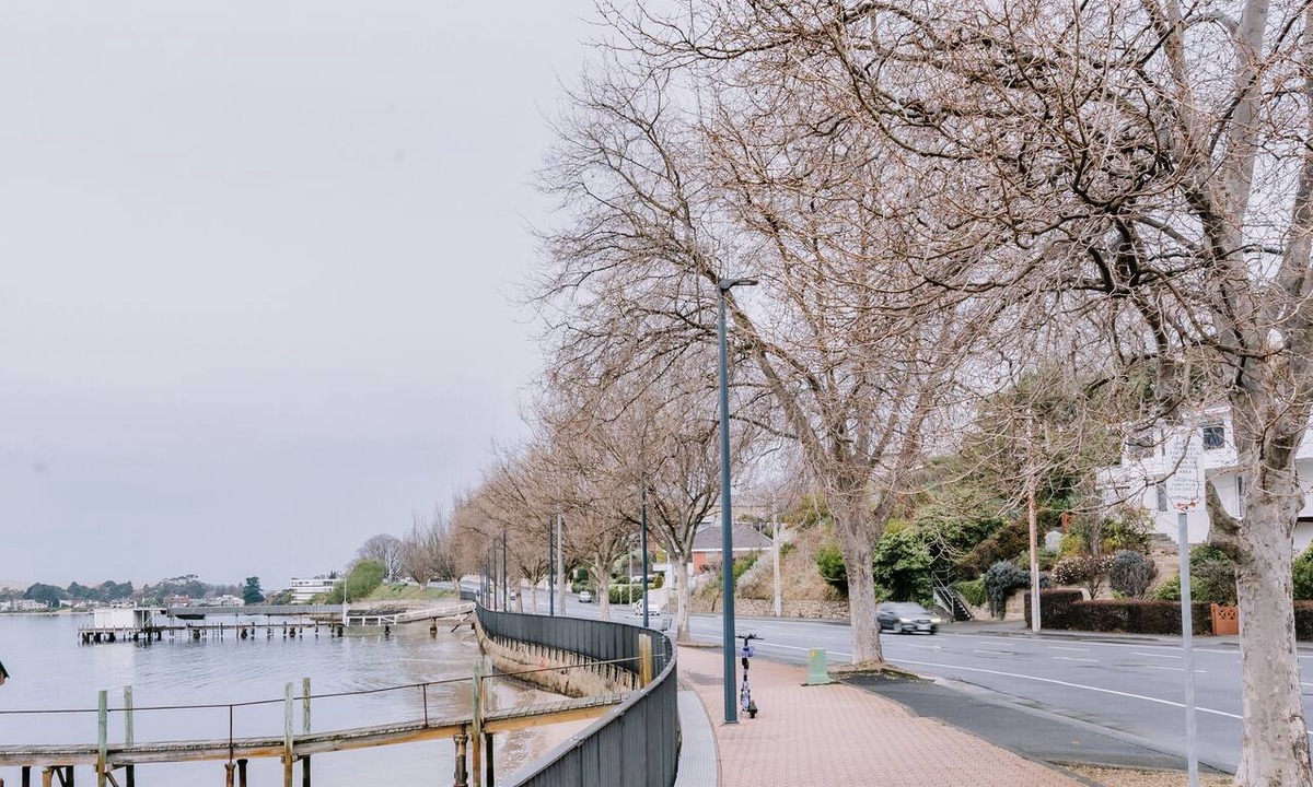 Sandy Bay Hotel | 429 Apartments and Suites