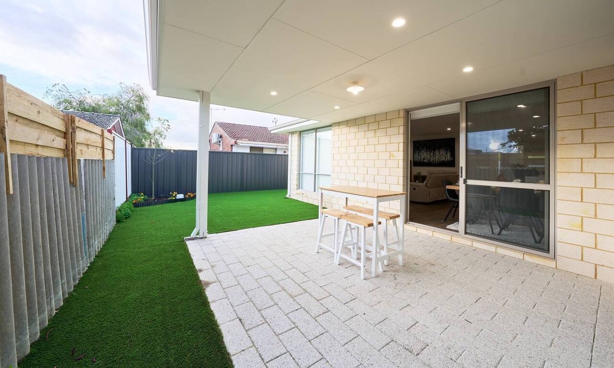 Morley House | 47A Westlake Road Morley is a Perfect 4-bedroom house with AC in gorgeous Morley