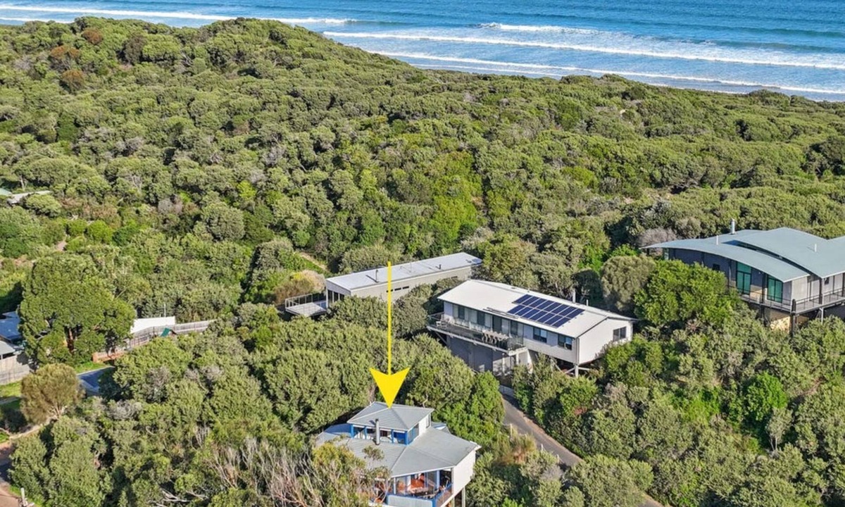 Sandy Point House | 6 Acacia St Stay 3 Pay 2 Winter Special