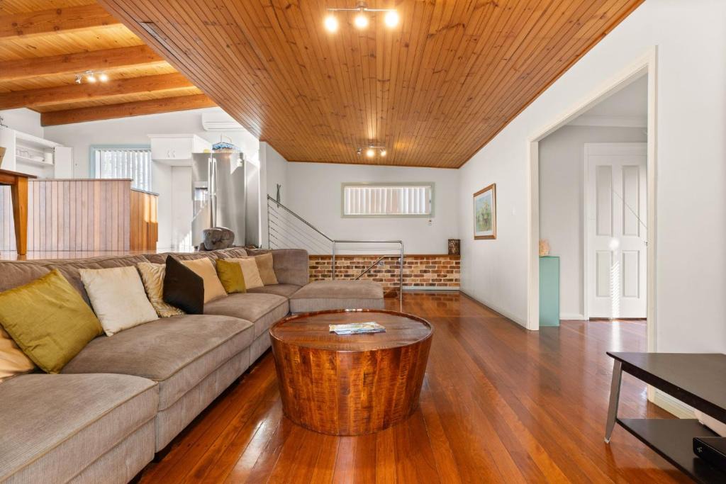 Hyams Beach House | Absolute Blue by Experience Jervis Bay