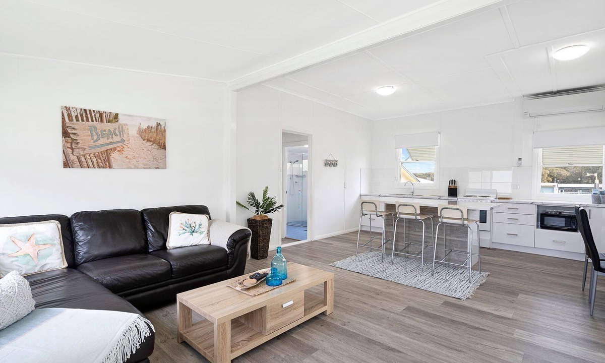 St. Georges Basin House | Affordable, Fully Renovated Cottage