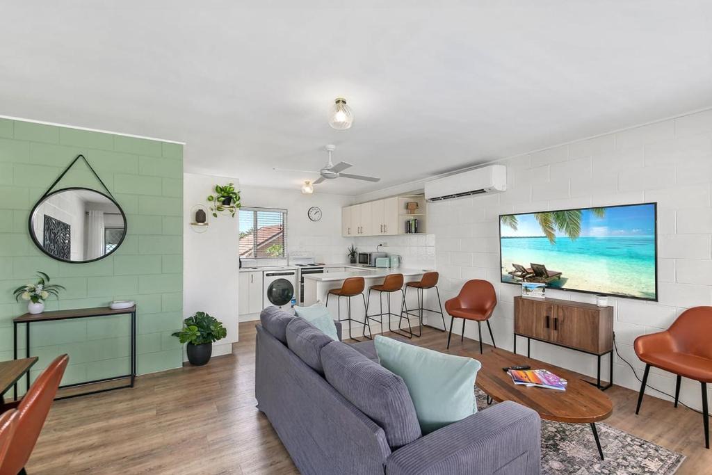 Alexandra Headland Apartment | Alex Heads Beachside Escape