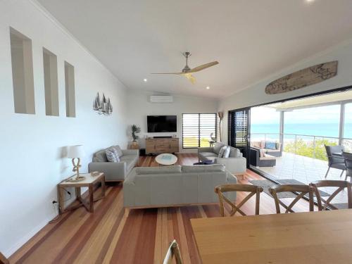 Brisbane Waterfront House | Allure Beach House