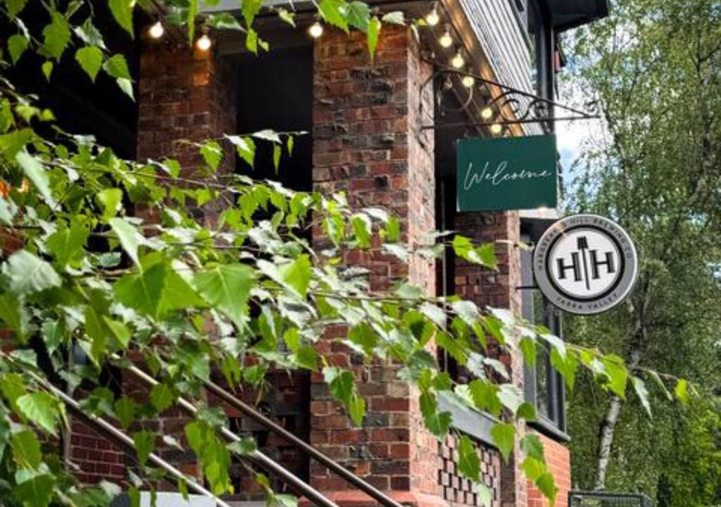 Warburton Hotel | Alpine Hotel, Eat Drink Sleep