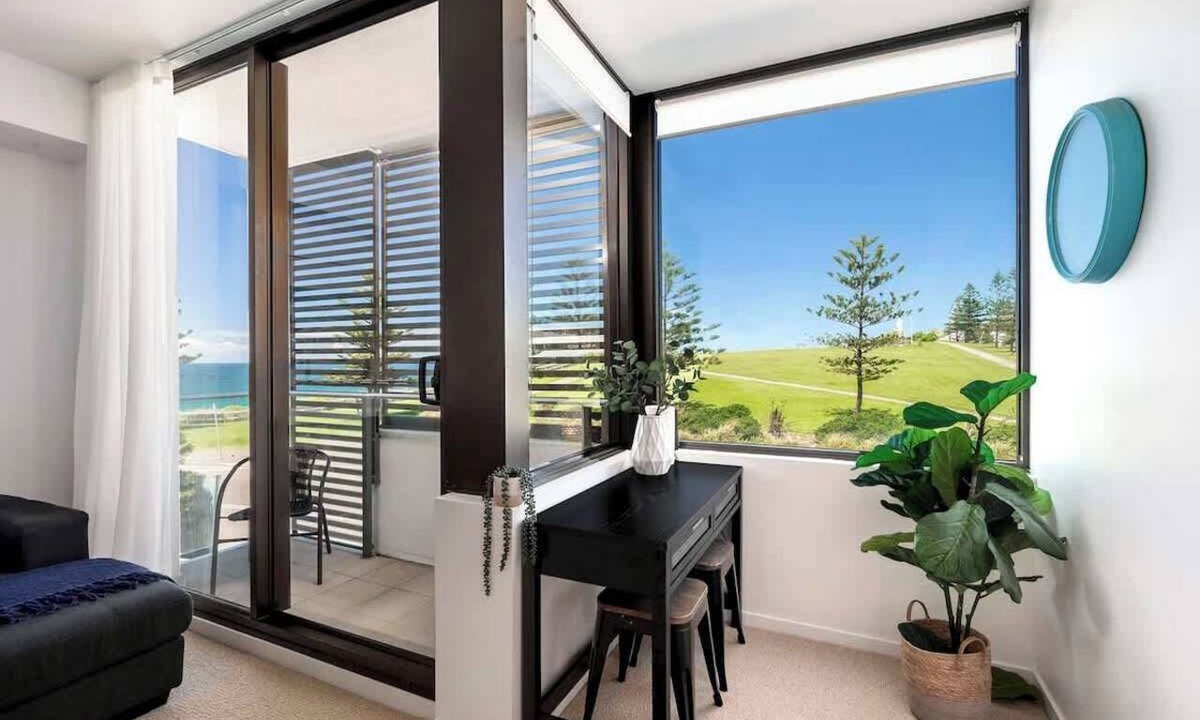 Newcastle Apartment | Amazing Apartment - No Platform Fees - Free Wi-Fi