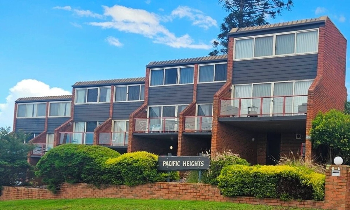 Merimbula Apartment | Amazing view from this centrally located 2 bed unit in the heart of Merimbula.