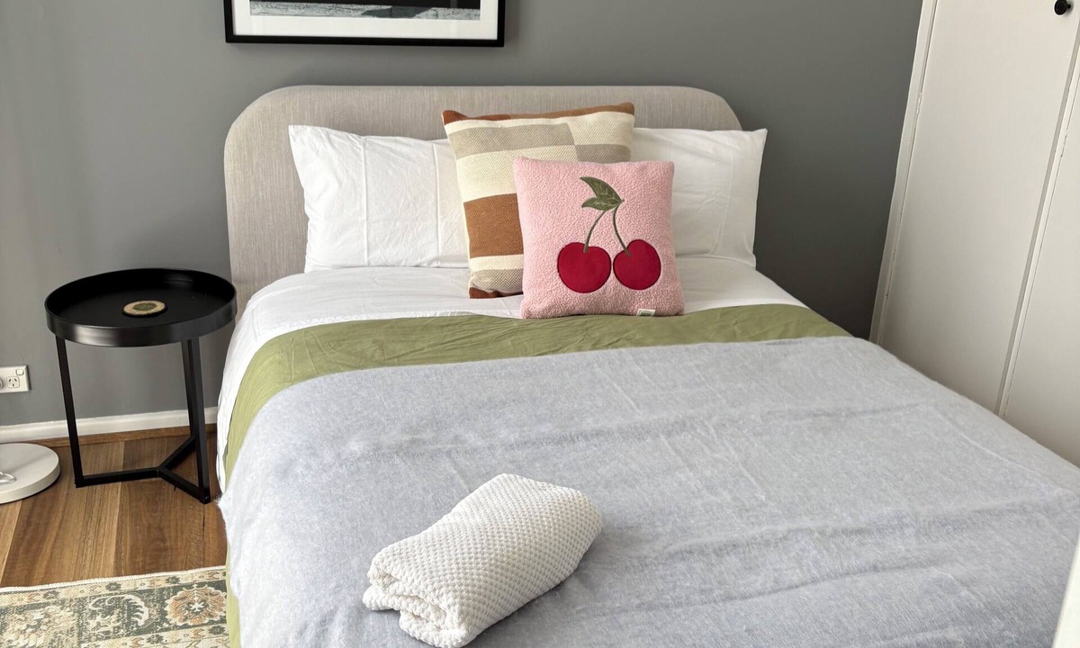 Moonee Ponds Apartment | Apartment in beautiful Monee Ponds fullyrenovated,close to everything