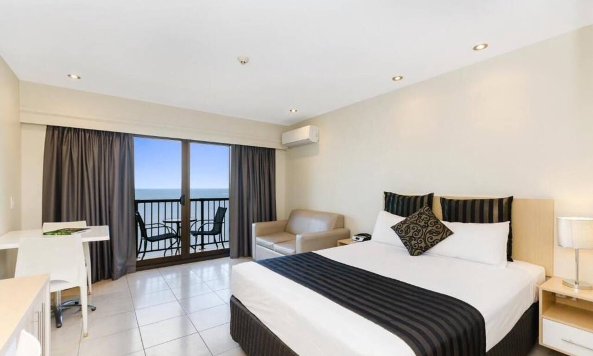 North Ward Hotel | Aquarius on the Beach