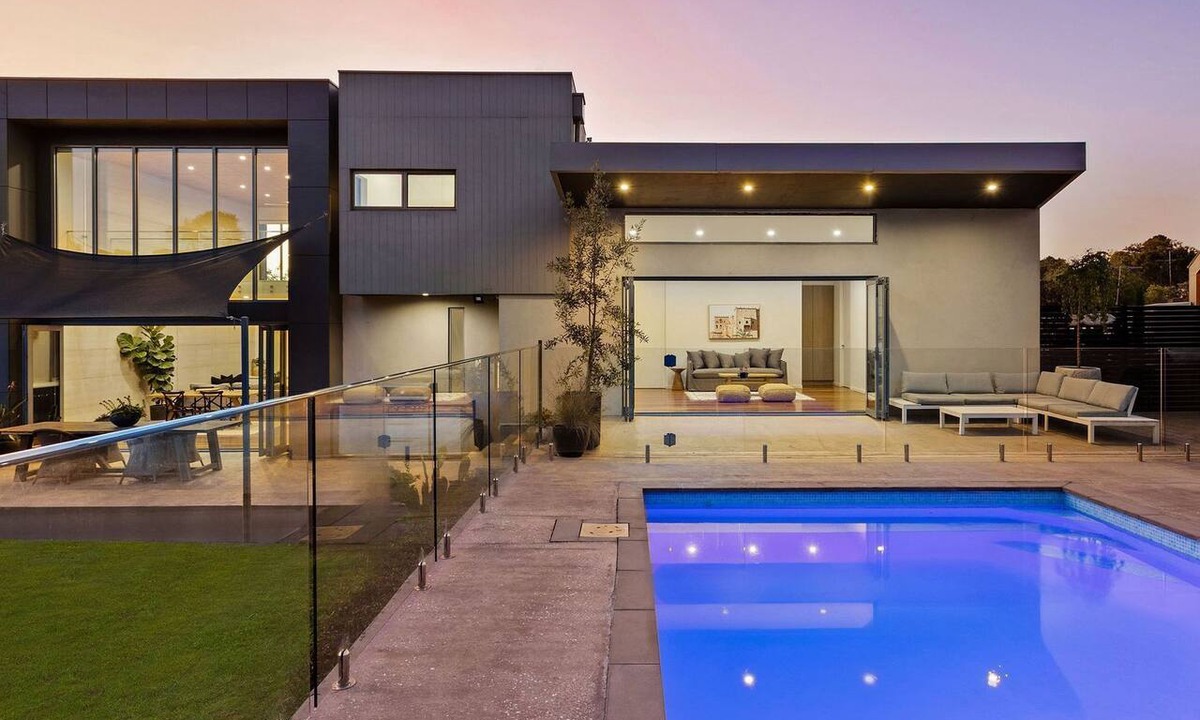 Mount Martha House | Augusta Private Acre Escape in Mount Martha with pool