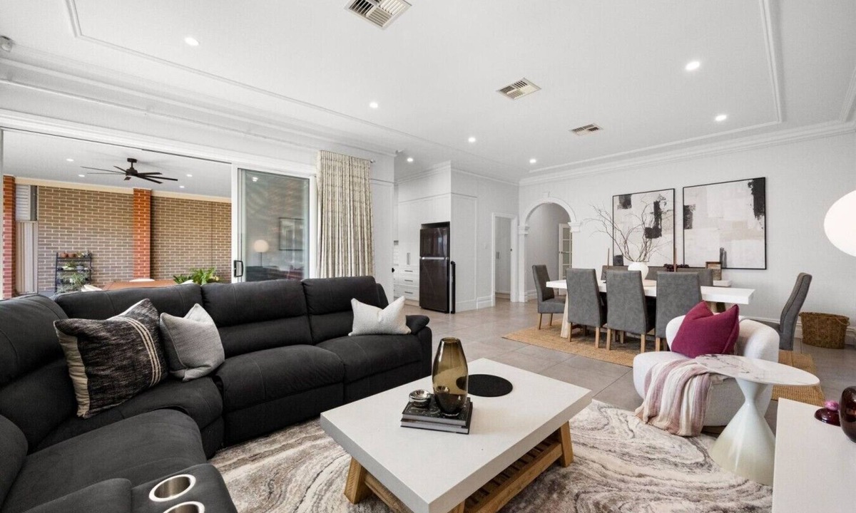 Brompton House | Aurora House—Heritage-style meets City Convenience