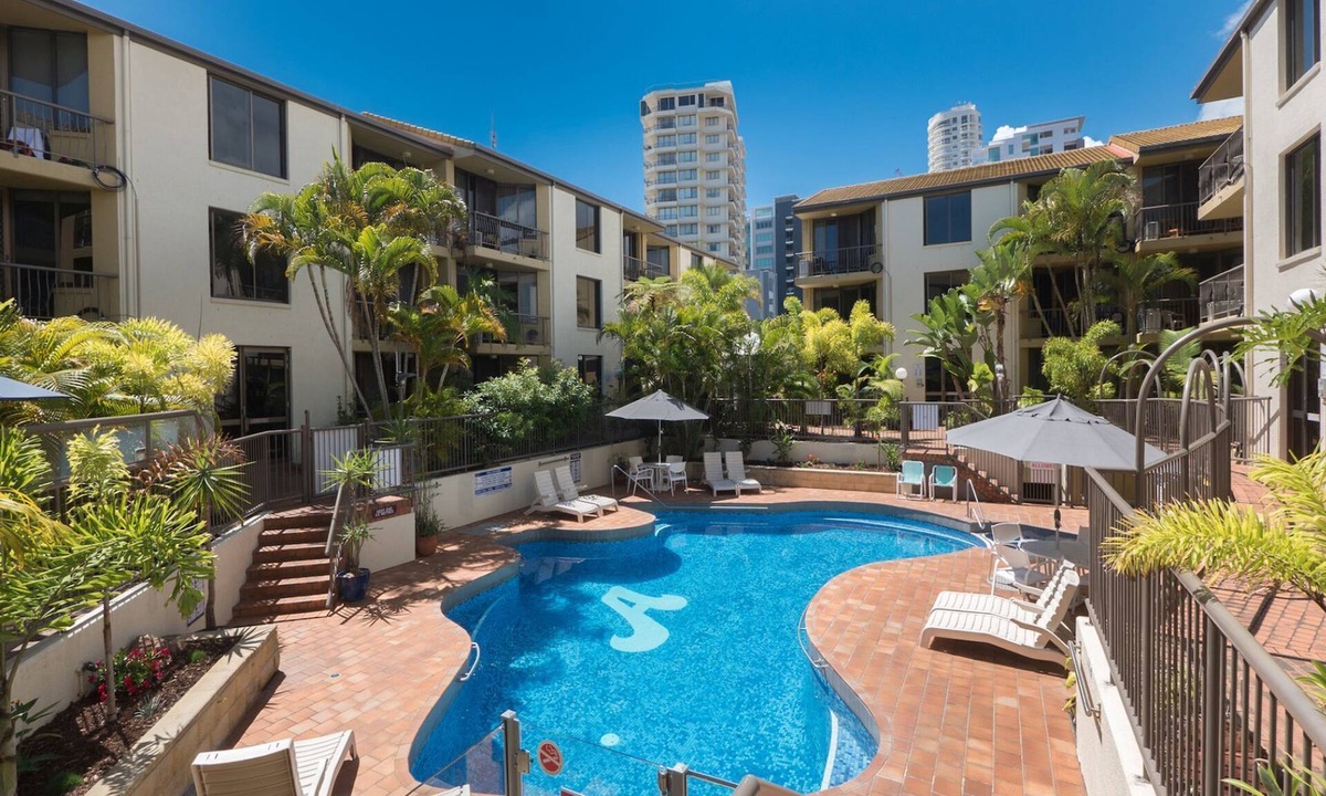 Burleigh Heads Apartment | Aussie Resort