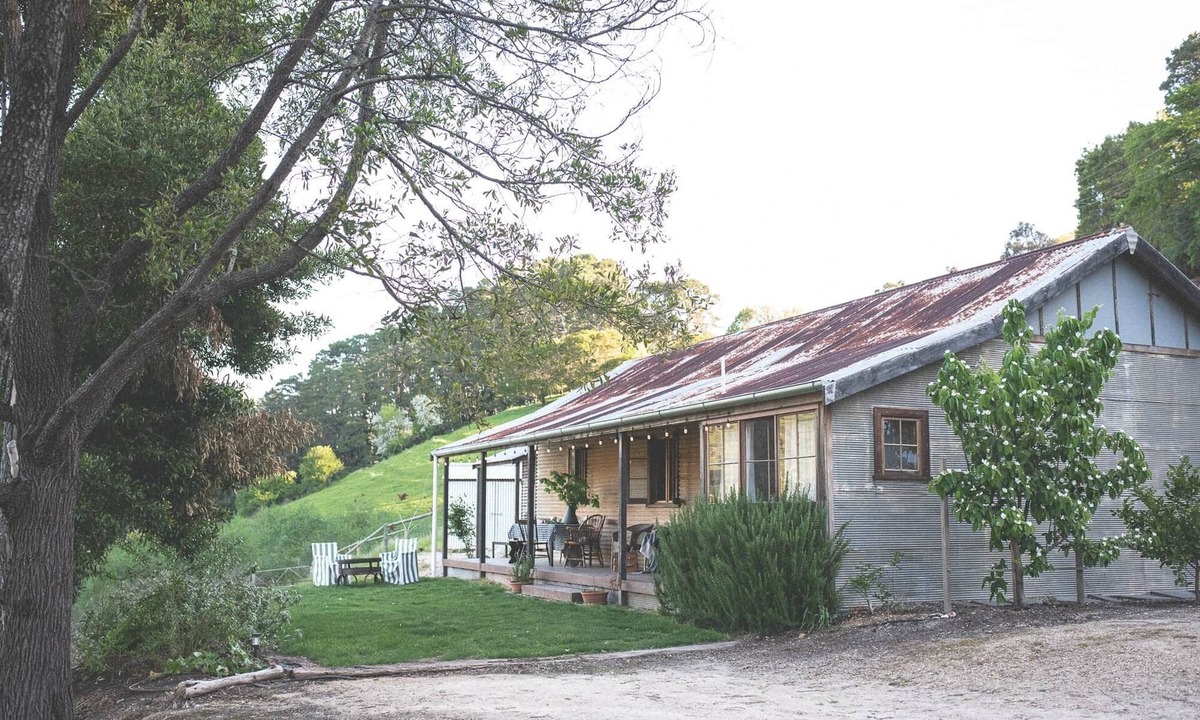 Basket Range House | Australian Heritage Design Stay - Pickers Hut