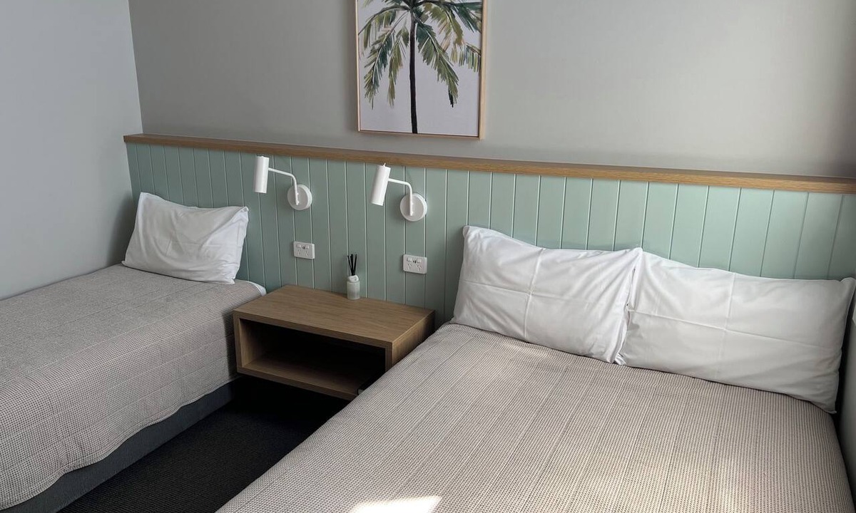 Young Hotel | Australian Hotel Young