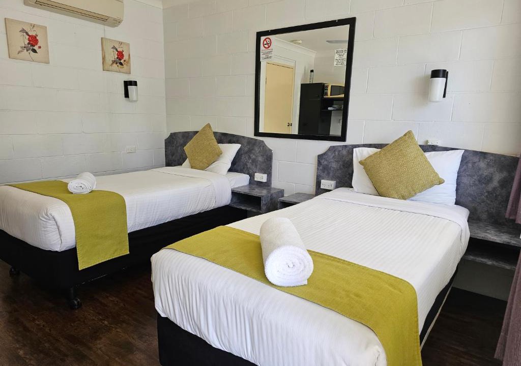 Coonabarabran Hotel | Azalea Motel - Under New Management
