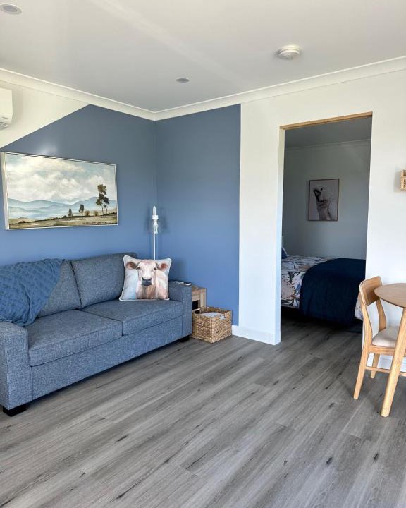 Northern Tasmania House | Badger's View Farmstay BLUE TONGUE Cabin