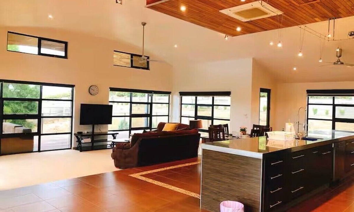 Coldstream House | Badgers Book Winery Mansion - Yarra Valley