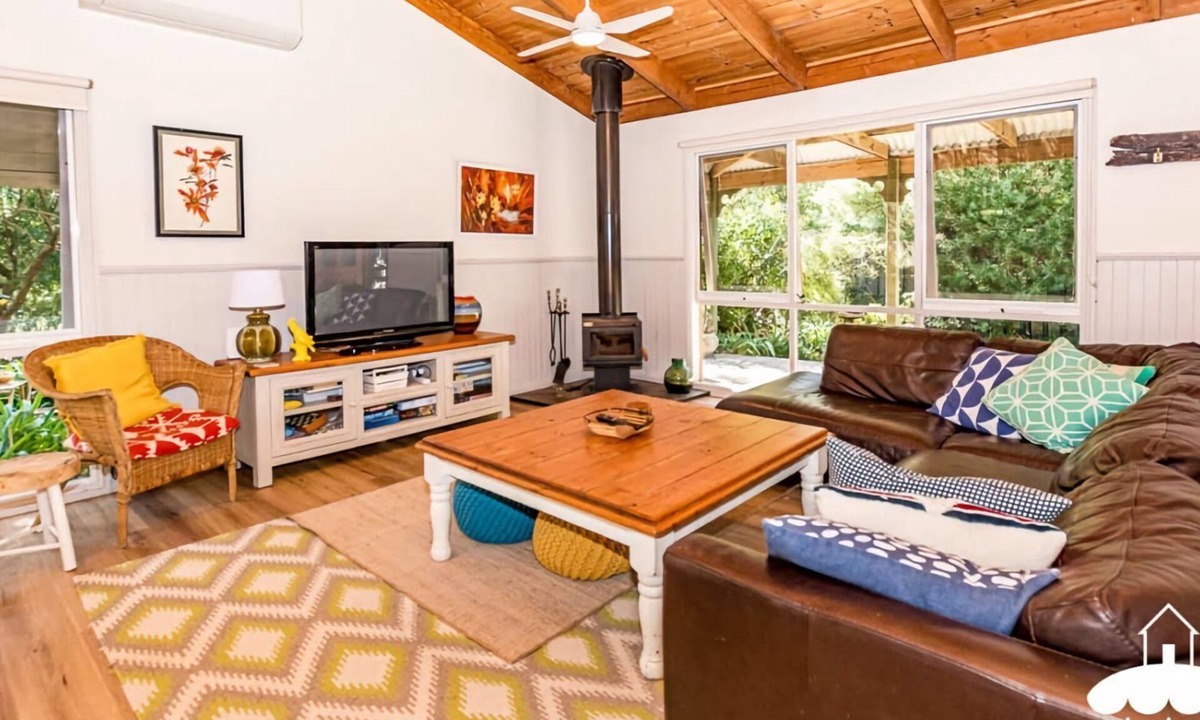 Sandy Point House | Banksia Beauty Stay 3 Pay 2 Winter Special