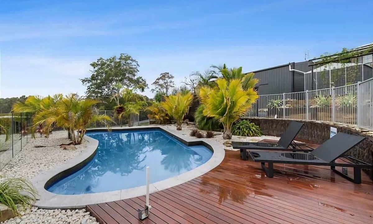 North Batemans Bay House | Batemans Bay Family Escape | Pool + Games Room