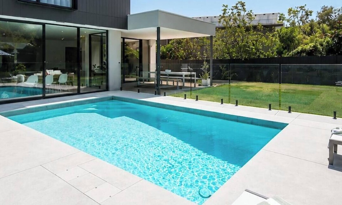 Blairgowrie House | Bayleaf Beauty in Blairgowrie with pool