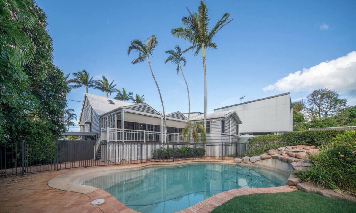 Manly West House | Bayside Queenslander High Ceilings Family-friendly