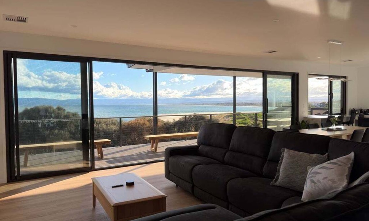 Coles Bay House | Beach Break - Freycinet Holiday Houses