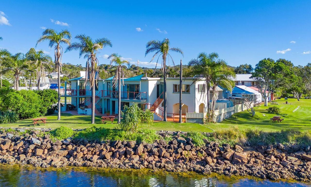Crescent Head Apartment | Beachfront 2, 25 Willow Street
