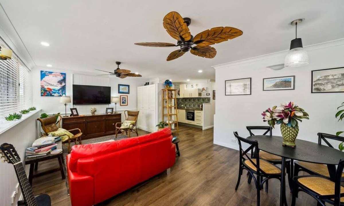 Burleigh Heads Apartment | Beachfront Burleigh Getaway!