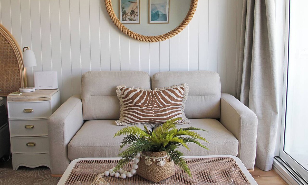 Dee Why Apartment | Beachfront Studio, Views, Best Location