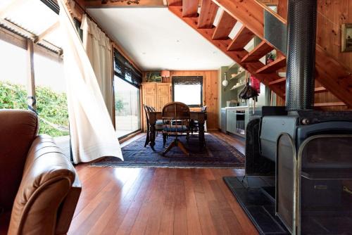 Low Head House | Beachside Barn Family Getaway