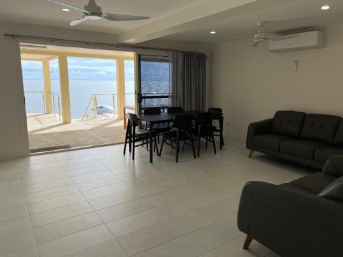 Ripon Apartment | Beachside & Jetty View 2 -Skippers Apartment