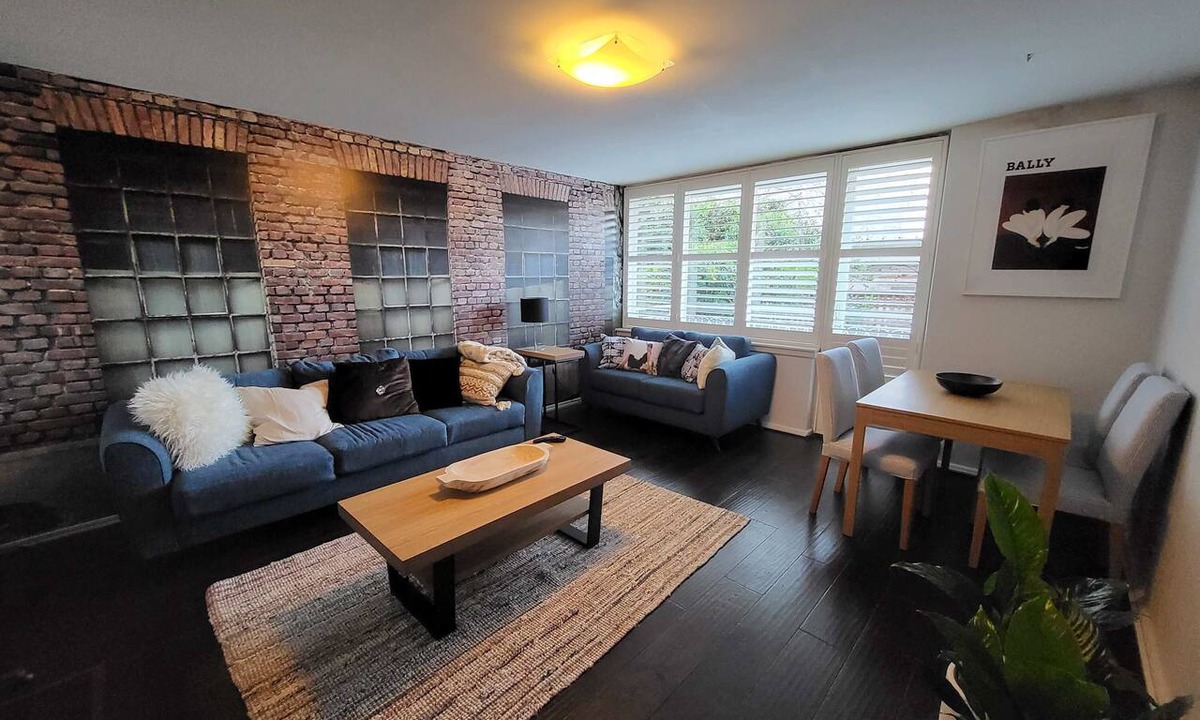 South Yarra Apartment | Beautiful 1 BDR Retreat South Yarra Balcony
