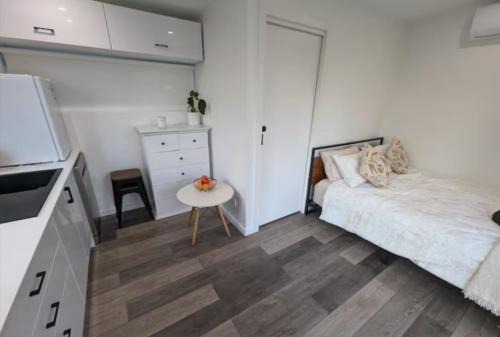 Engadine House | Beautiful Bush Retreat Guest Favourite 6 Stars