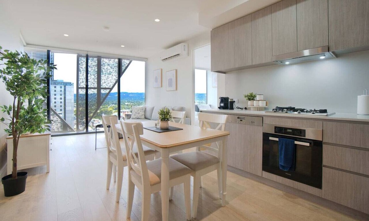 Adelaide Central Business District Apartment | Beautiful & Comfortable 2BR Apt in Rundle Mall
