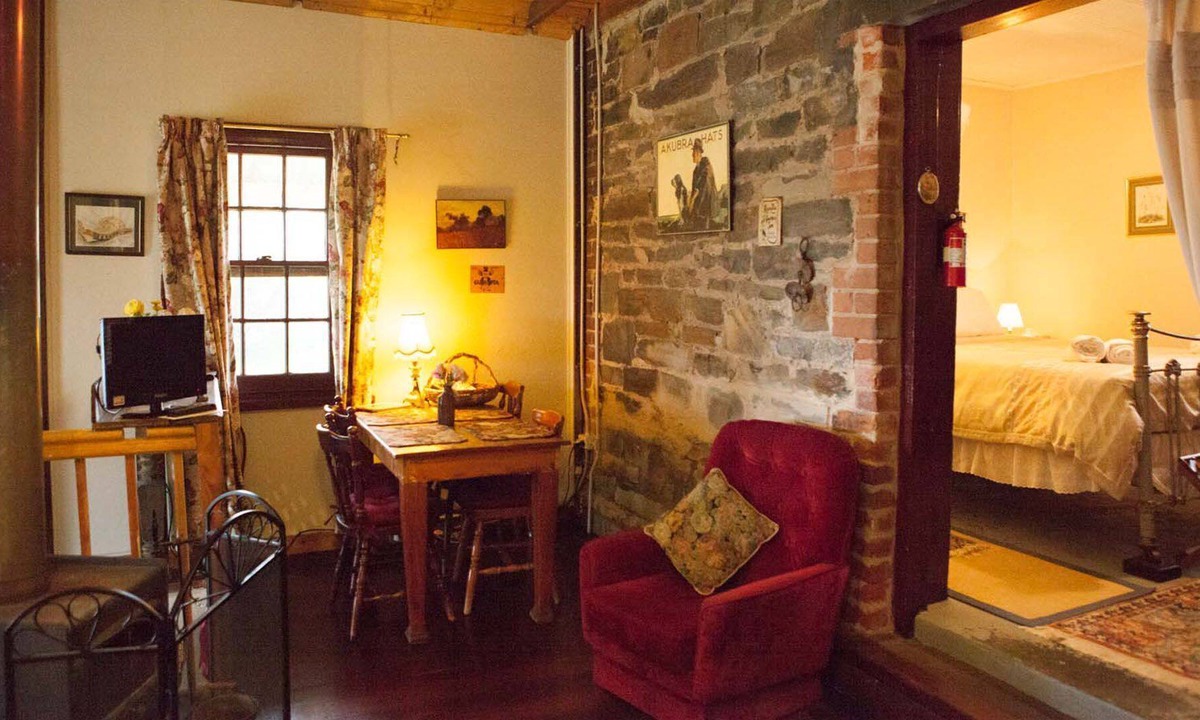 Bethany Bed & Breakfast | Bethany cottages; Cellar Cottage