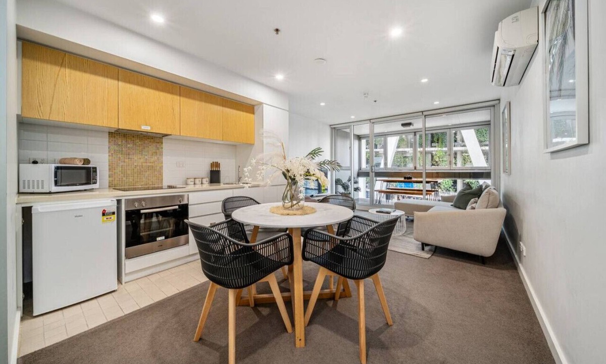 Adelaide Central Business District Apartment | Bliss at Balfours - CBD Escape with Pool & Hot Tub