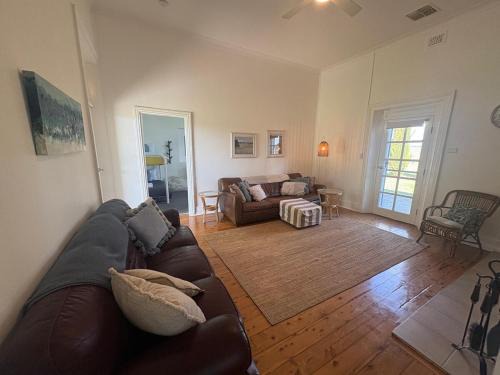 Dubbo East House | Boothenba Cottage Farm Stay